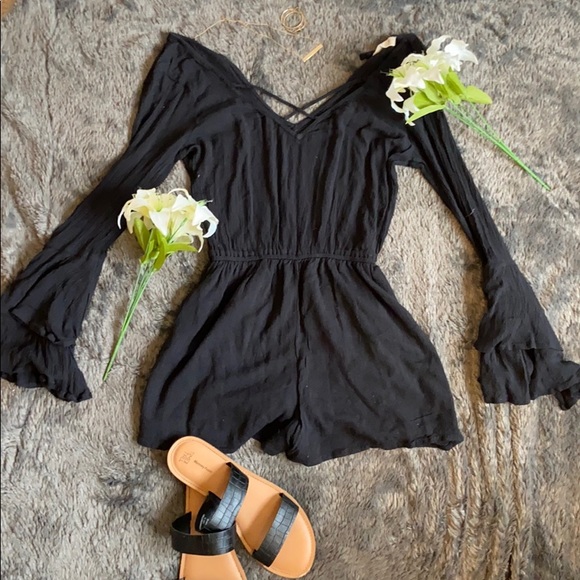 Hollister Long-Sleeve Romper - Picture 2 of 5